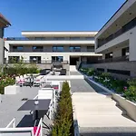 Laurichhof 公寓式酒店 皮尔纳