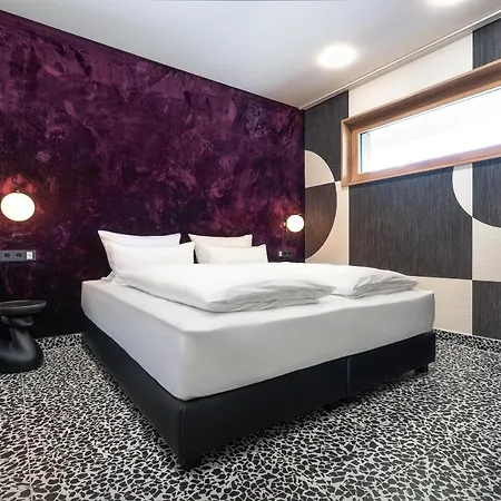 Laurichhof Aparthotel 4*